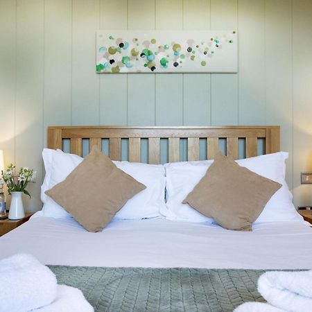Whileaway Lodge, Strawberryfield Park Чеддар Екстер'єр фото